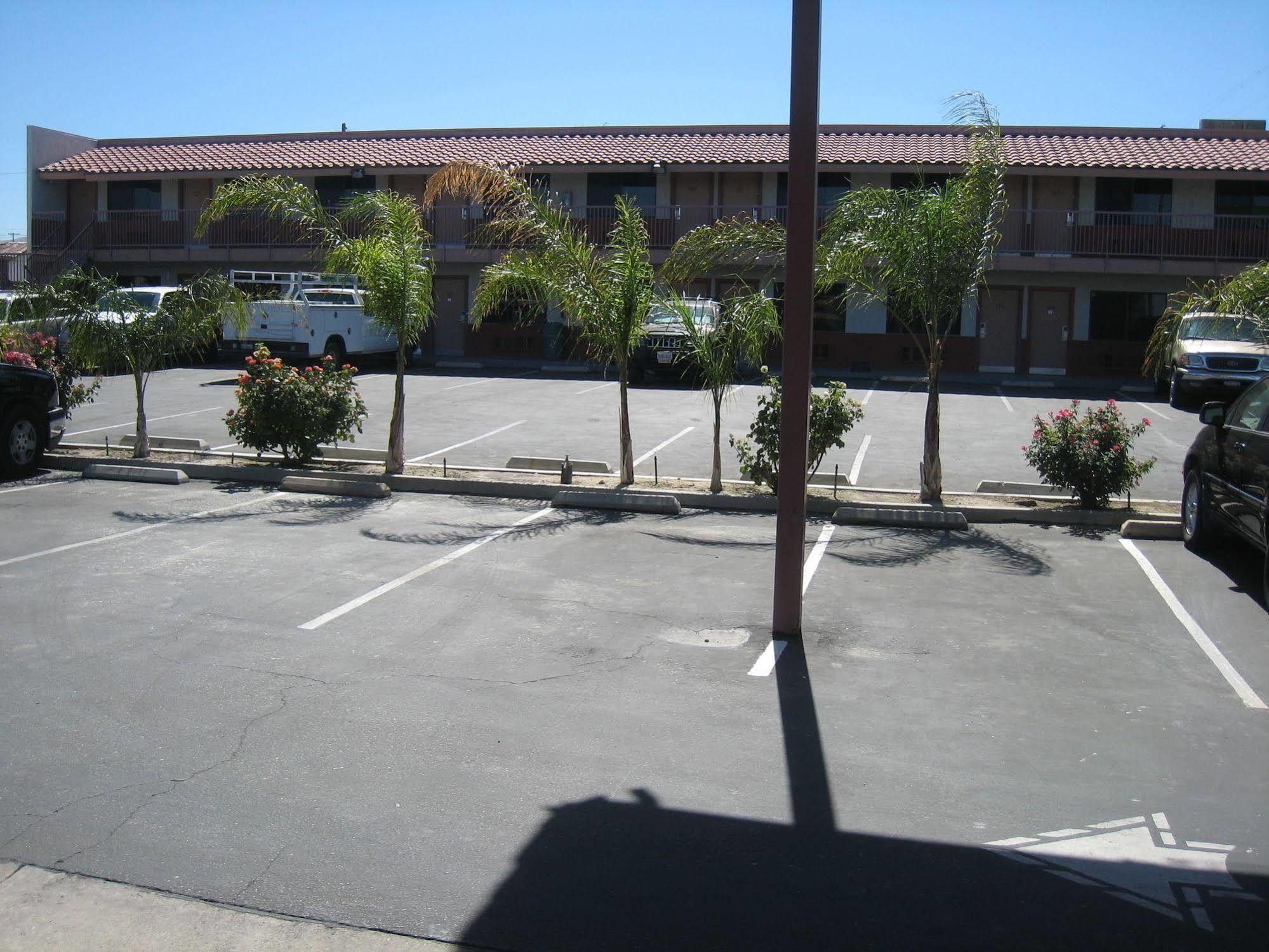 Motel 8 Maricopa Экстерьер фото